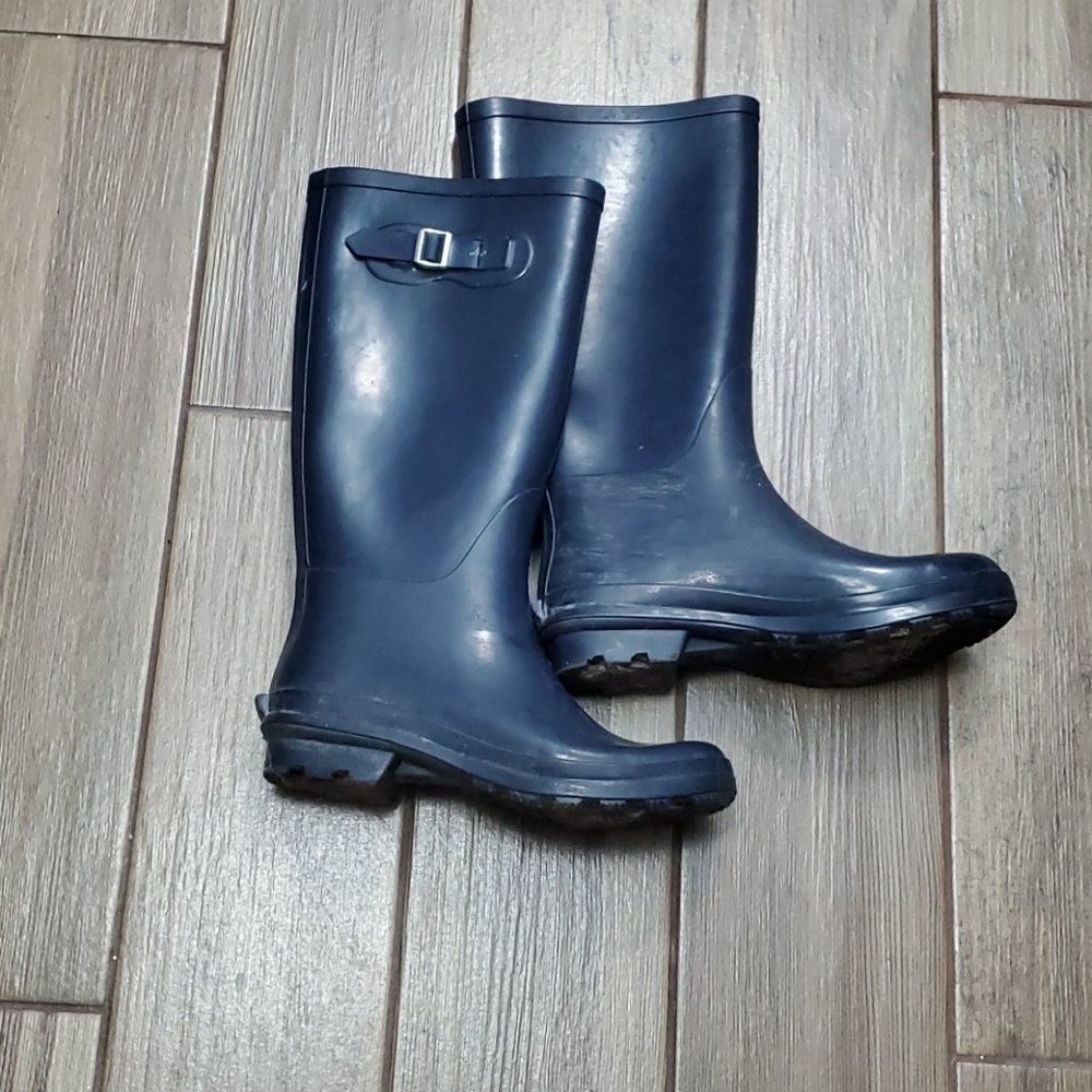 Blue and pink rainboots